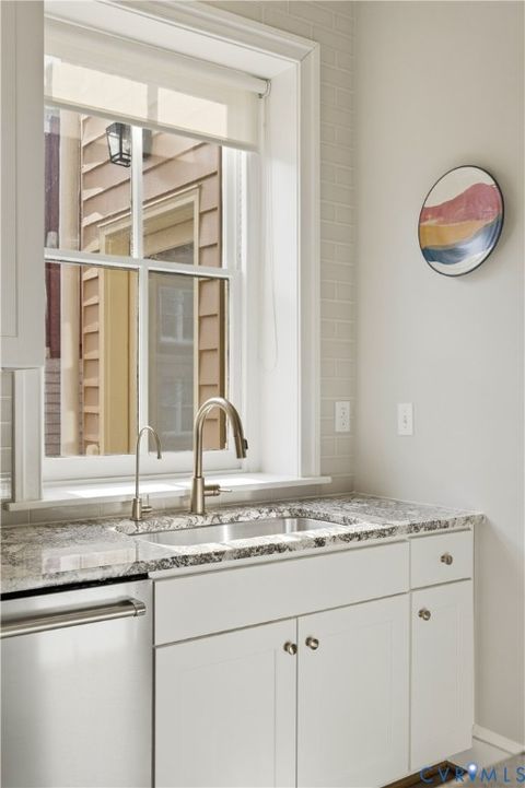 Tiny photo for 2200 W Grace Street, Richmond, VA 23220 (MLS # 2604262)