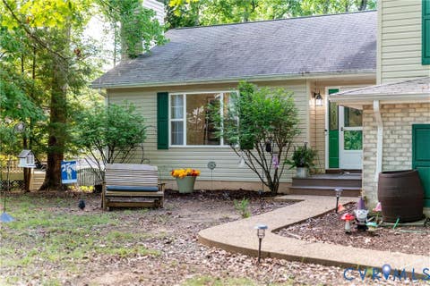 Tiny photo for 35 Woodlawn Drive, Palmyra, VA 22963 (MLS # 2621736)