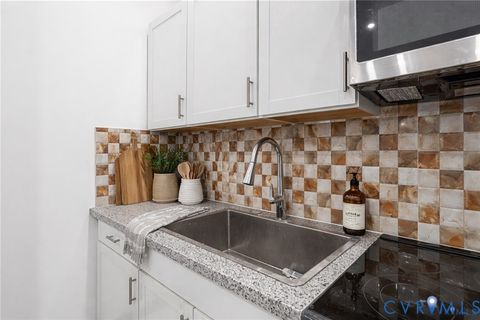 Tiny photo for 504 1/2 St James Street, Richmond, VA 23220 (MLS # 2619476)