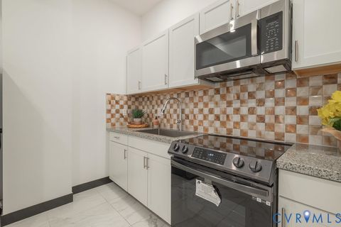 Tiny photo for 504 1/2 St James Street, Richmond, VA 23220 (MLS # 2619476)