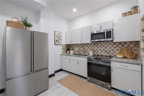 Tiny photo for 504 1/2 St James Street, Richmond, VA 23220 (MLS # 2619476)