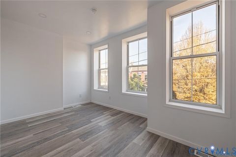 Tiny photo for 504 1/2 St James Street, Richmond, VA 23220 (MLS # 2619476)