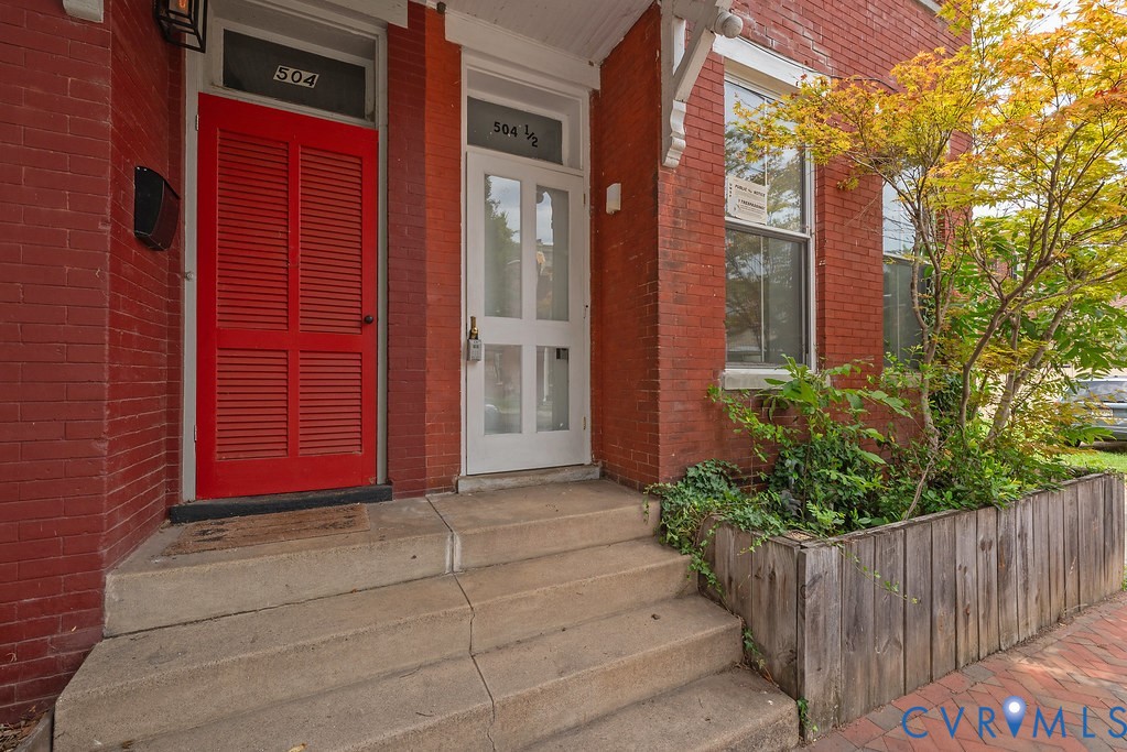 504 1/2 St James Street