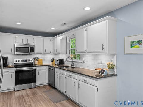 Tiny photo for 4304 Kempwood Place, Chesterfield, VA 23832 (MLS # 2616636)