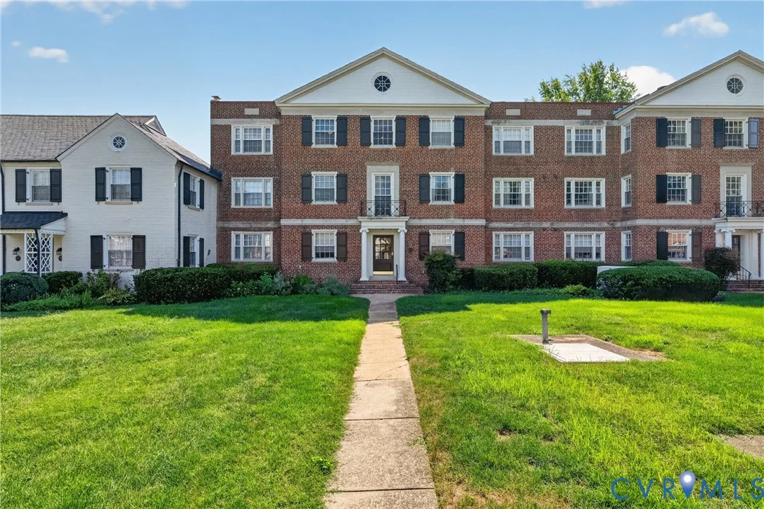 47 E Lock Lane Unit U9