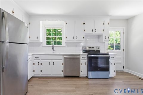 Tiny photo for 5048 Windsor Road, Sandston, VA 23150 (MLS # 2614549)