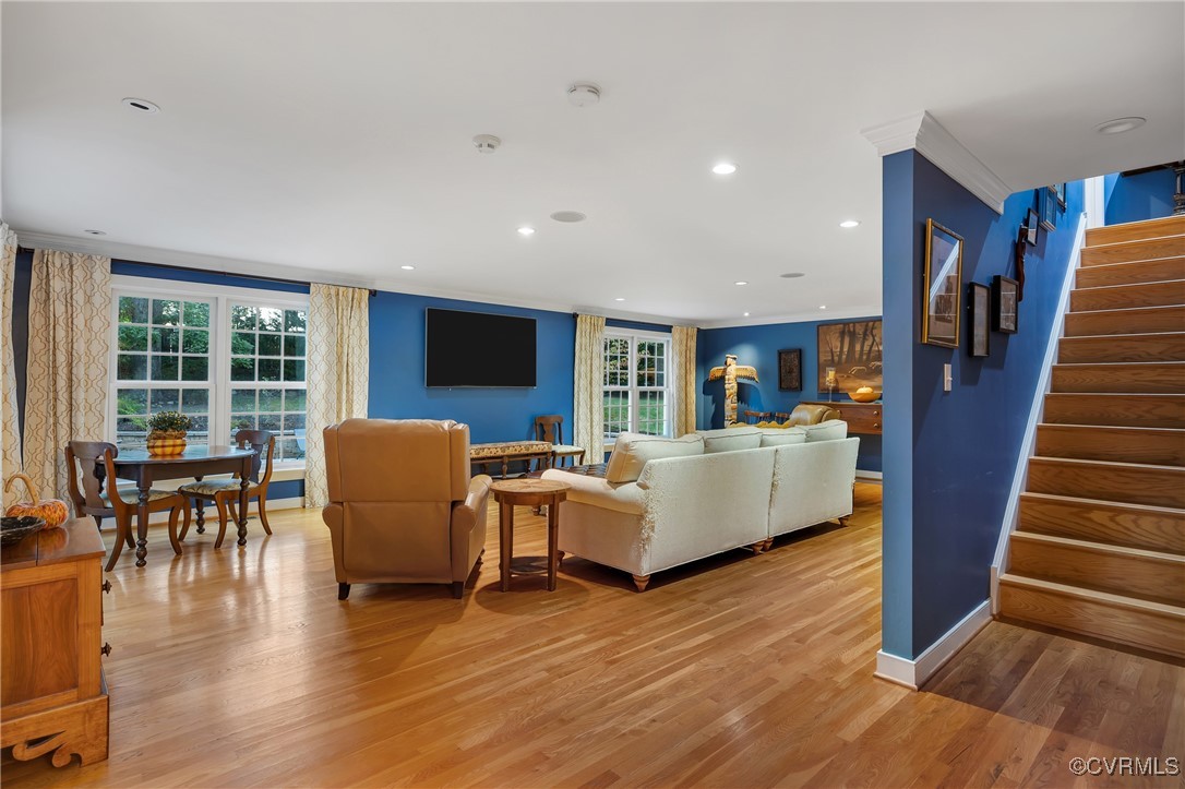 Henrico, Virginia 23238, United States, 6 Bedrooms Bedrooms, ,8 BathroomsBathrooms,Residential,Pending,21282