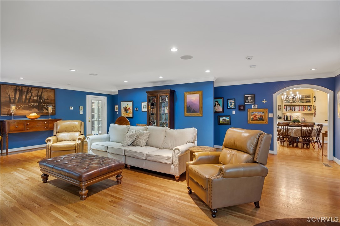 Henrico, Virginia 23238, United States, 6 Bedrooms Bedrooms, ,8 BathroomsBathrooms,Residential,Pending,21282