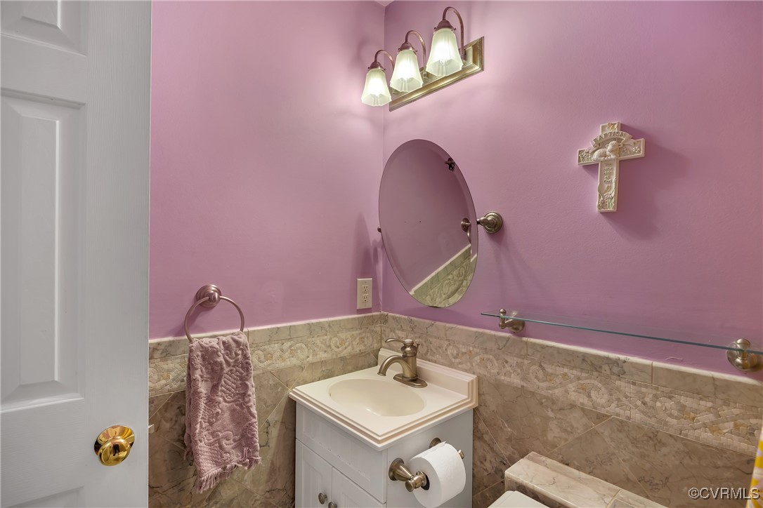 Henrico, Virginia 23238, United States, 6 Bedrooms Bedrooms, ,8 BathroomsBathrooms,Residential,Pending,21282