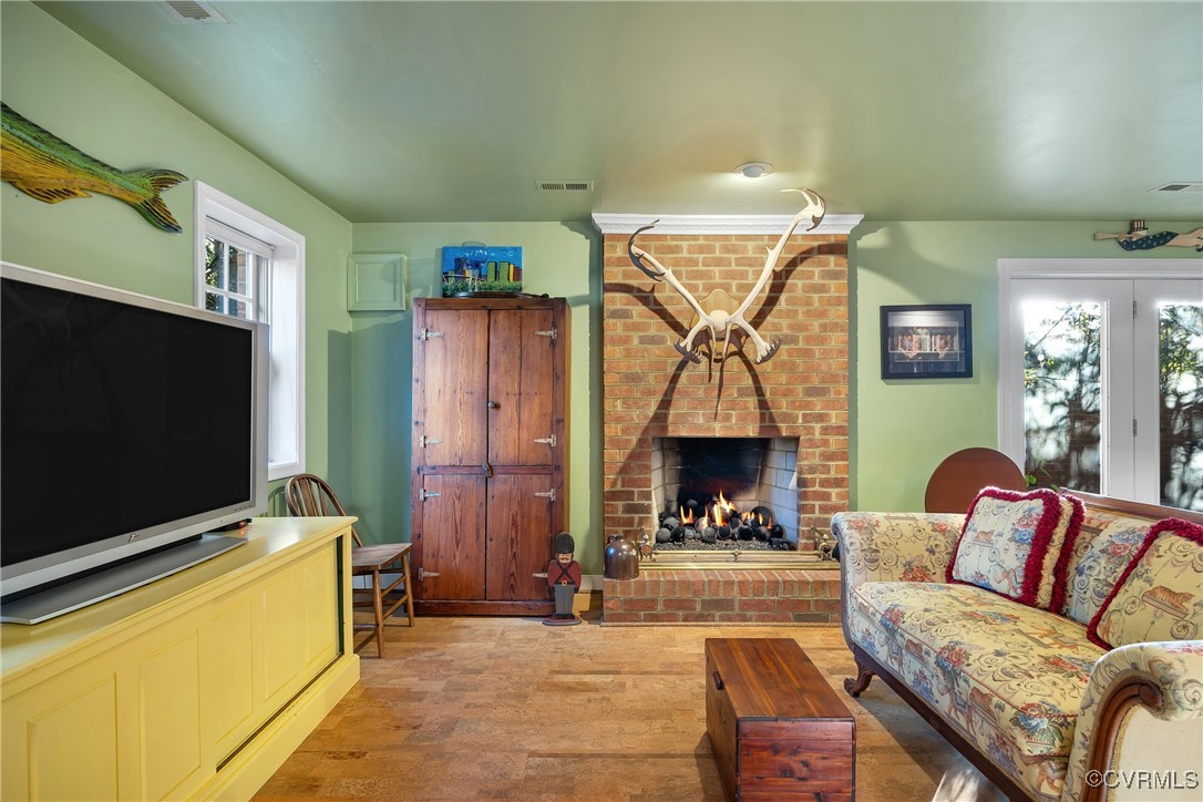 Henrico, Virginia 23238, United States, 6 Bedrooms Bedrooms, ,8 BathroomsBathrooms,Residential,Pending,21282