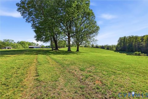 Tiny photo for 334 Pump Road, New Canton, VA 23123 (MLS # 2609198)