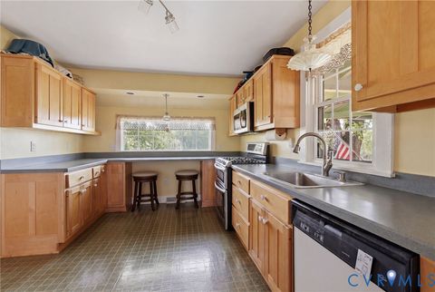 Tiny photo for 334 Pump Road, New Canton, VA 23123 (MLS # 2609198)