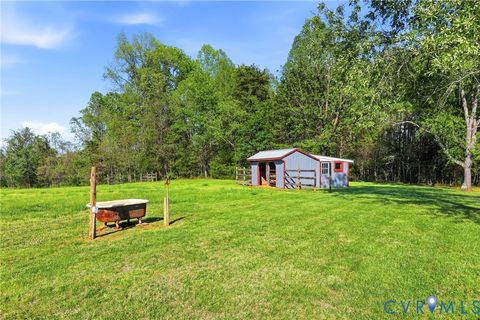Tiny photo for 334 Pump Road, New Canton, VA 23123 (MLS # 2609198)