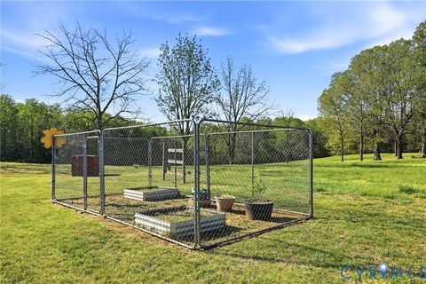 Tiny photo for 334 Pump Road, New Canton, VA 23123 (MLS # 2609198)