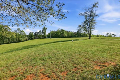Tiny photo for 334 Pump Road, New Canton, VA 23123 (MLS # 2609198)