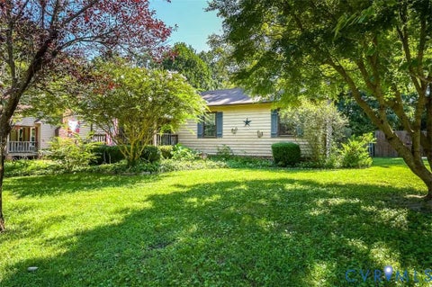 Tiny photo for 9329 Edington Drive, North Chesterfield, VA 23237 (MLS # 2622469)