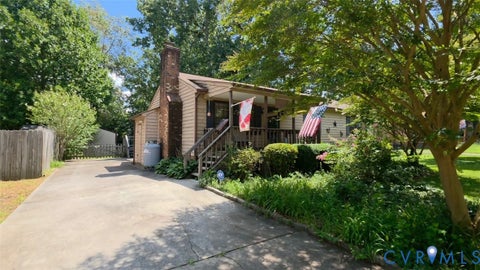 Tiny photo for 9329 Edington Drive, North Chesterfield, VA 23237 (MLS # 2622469)