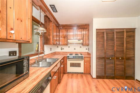 Tiny photo for 9329 Edington Drive, North Chesterfield, VA 23237 (MLS # 2622469)