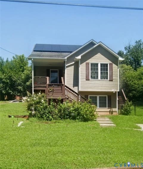 Photo of 304 Warren Avenue, Abingdon, VA 24501 (MLS # 2620244)