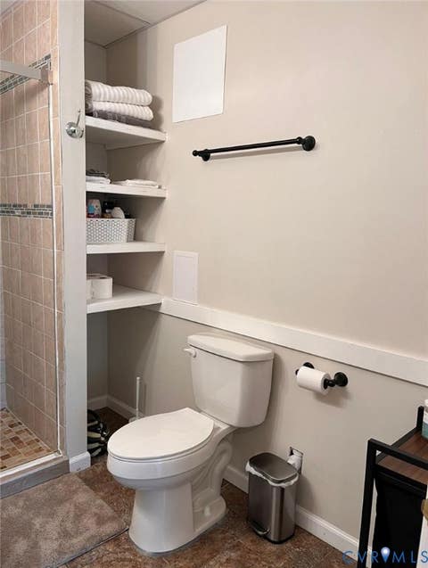 Tiny photo for 304 Warren Avenue, Abingdon, VA 24501 (MLS # 2620244)