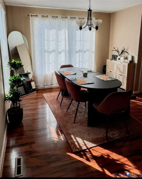 Tiny photo for 304 Warren Avenue, Abingdon, VA 24501 (MLS # 2620244)