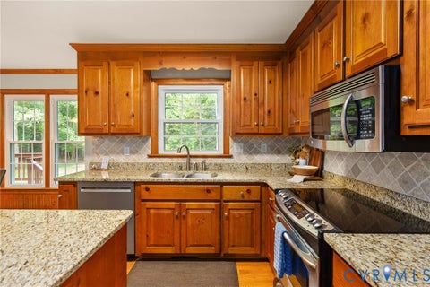 Tiny photo for 13120 Carters Crossing Court, Chesterfield, VA 23838 (MLS # 2626820)
