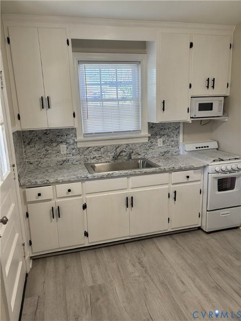 Tiny photo for 3427 W Franklin Street, Richmond, VA 23221 (MLS # 2624045)