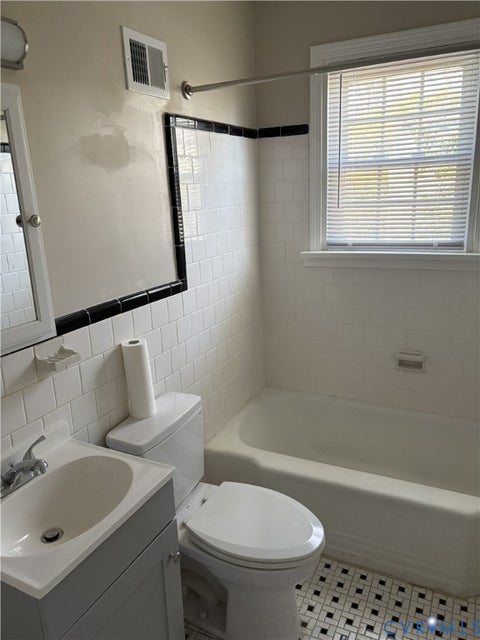 Tiny photo for 3427 W Franklin Street, Richmond, VA 23221 (MLS # 2624045)