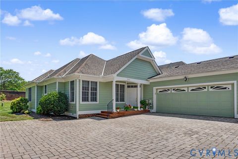 Photo of 9424 Amberleigh Circle, North Chesterfield, VA 23236 (MLS # 2618196)