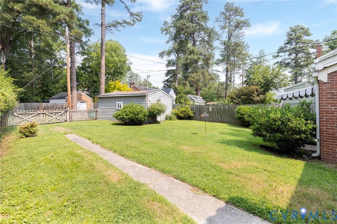 1504 Cedar Lane
