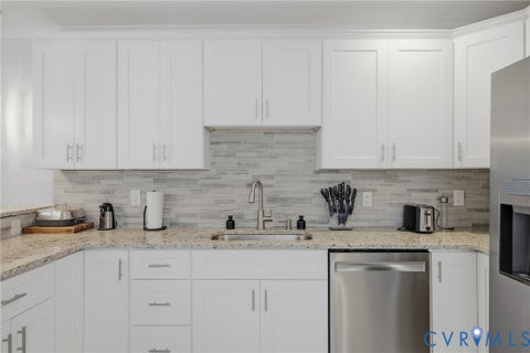 Tiny photo for 2013 Fairfax Avenue, Richmond, VA 23224 (MLS # 2619328)