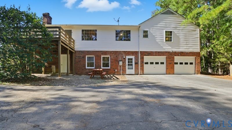 11208 Woodstock Heights Drive