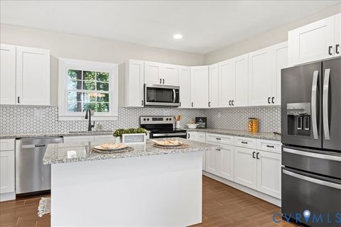 Tiny photo for 223 Franklin Street, Petersburg, VA 23803 (MLS # 2609742)