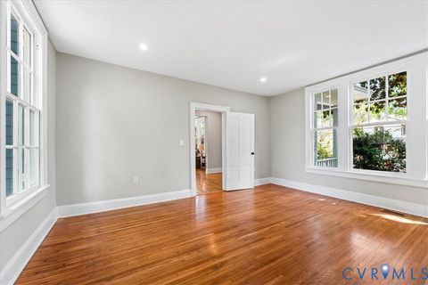 Tiny photo for 223 Franklin Street, Petersburg, VA 23803 (MLS # 2609742)