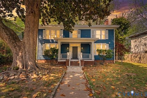 Photo of 223 Franklin Street, Petersburg, VA 23803 (MLS # 2609742)