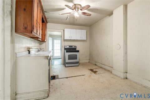 Tiny photo for 21522 Ferndale Avenue, Petersburg, VA 23803 (MLS # 2616013)