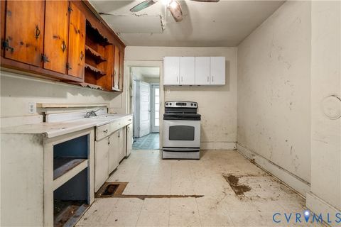 Tiny photo for 21522 Ferndale Avenue, Petersburg, VA 23803 (MLS # 2616013)
