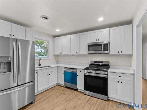 Tiny photo for 2000 Conrad Street, Richmond, VA 23223 (MLS # 2624081)