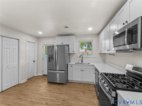 Tiny photo for 2000 Conrad Street, Richmond, VA 23223 (MLS # 2624081)