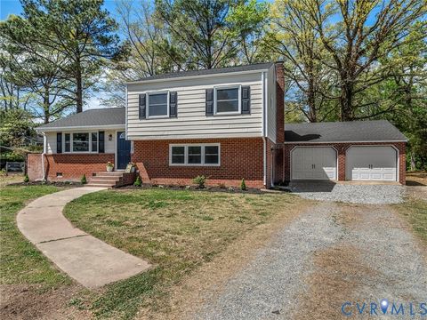 Photo of 2806 Bluebell Court, Glen Allen, VA 23060 (MLS # 2609617)