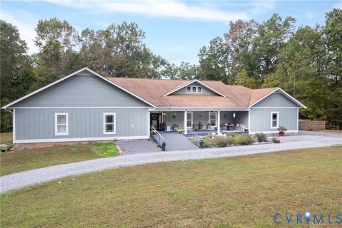 11081 Shannon Hill Road Louisa VA 23093