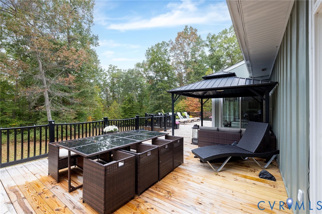 Louisa, Virginia 23093, United States, 3 Bedrooms Bedrooms, ,3 BathroomsBathrooms,Residential,Active,229130