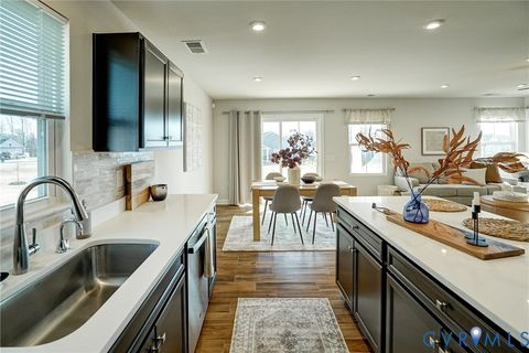 Tiny photo for 7571 Southamptonshire Way, New Kent, VA 23124 (MLS # 2530545)