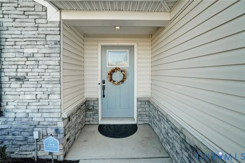 Tiny photo for 7571 Southamptonshire Way, New Kent, VA 23124 (MLS # 2530545)