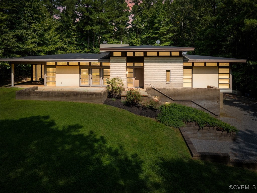 3611 Brandons Bluff Court