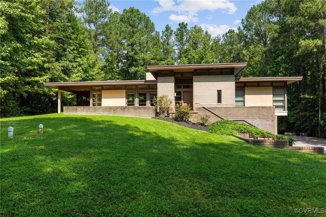 3611 Brandons Bluff Court