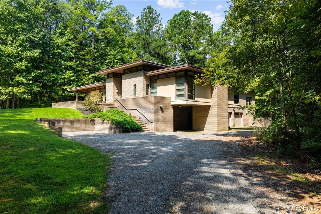 3611 Brandons Bluff Court