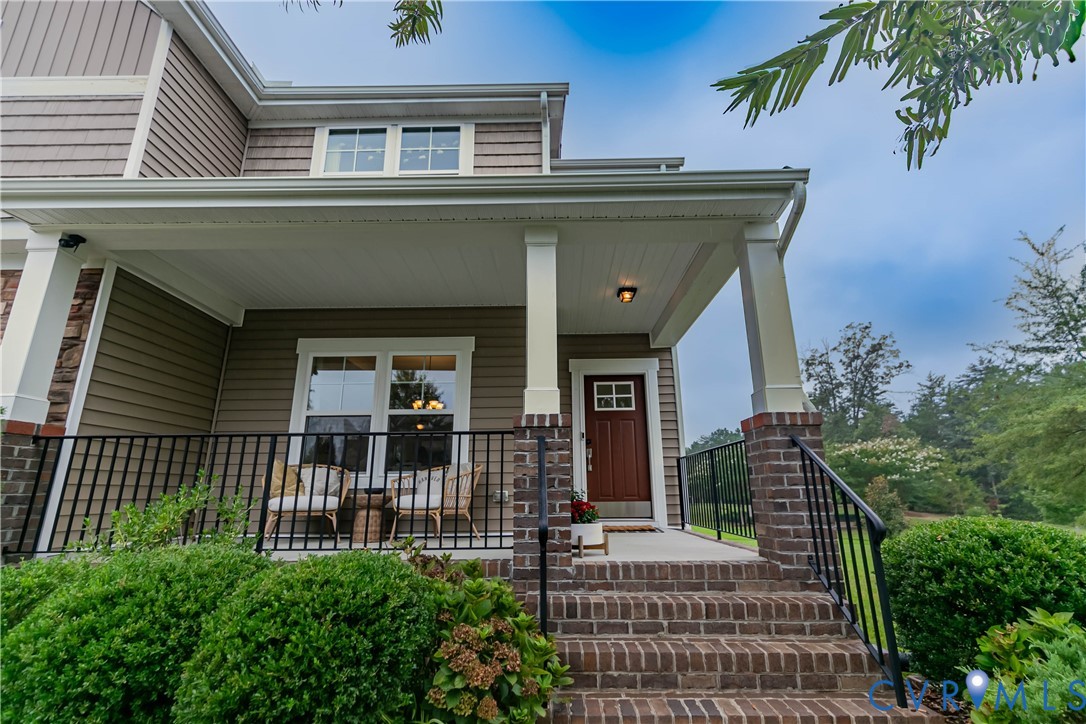 8859 Thornetop Court