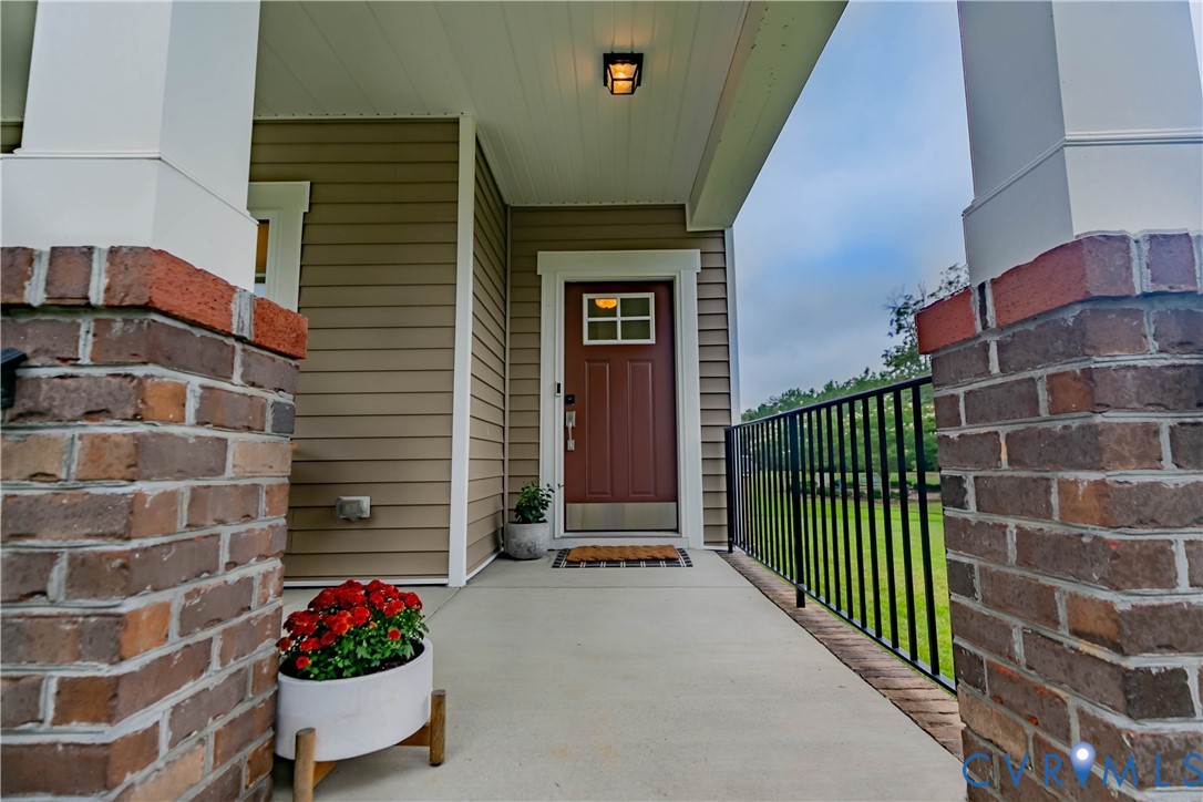 8859 Thornetop Court