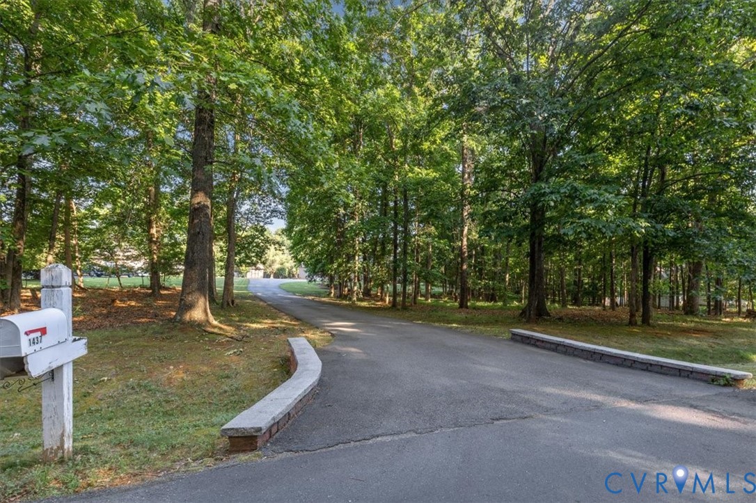 1437 Palmore Road